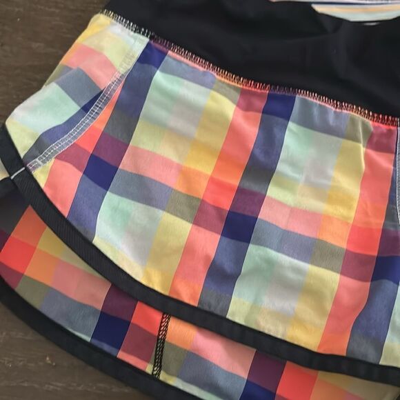 Seawheeze Lululemon special edition plaid speed shorts EUC - Picture 2 of 5